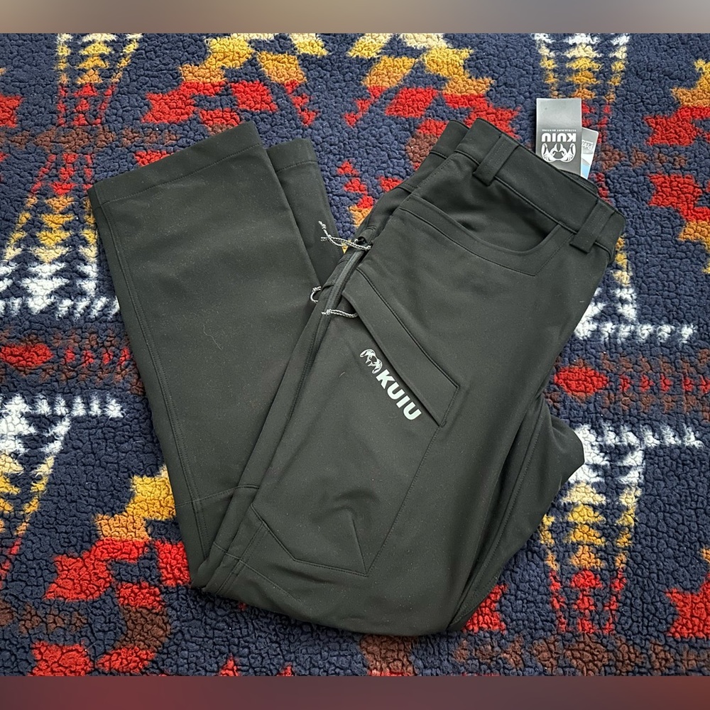 NWT KUIU Hunting Attack Black Pants Size 30 Waist Mens